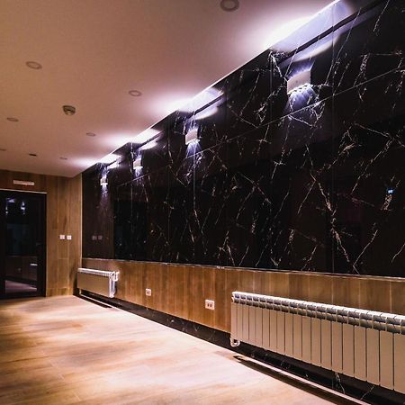 Hotel Carpat Inn アズガ エクステリア 写真