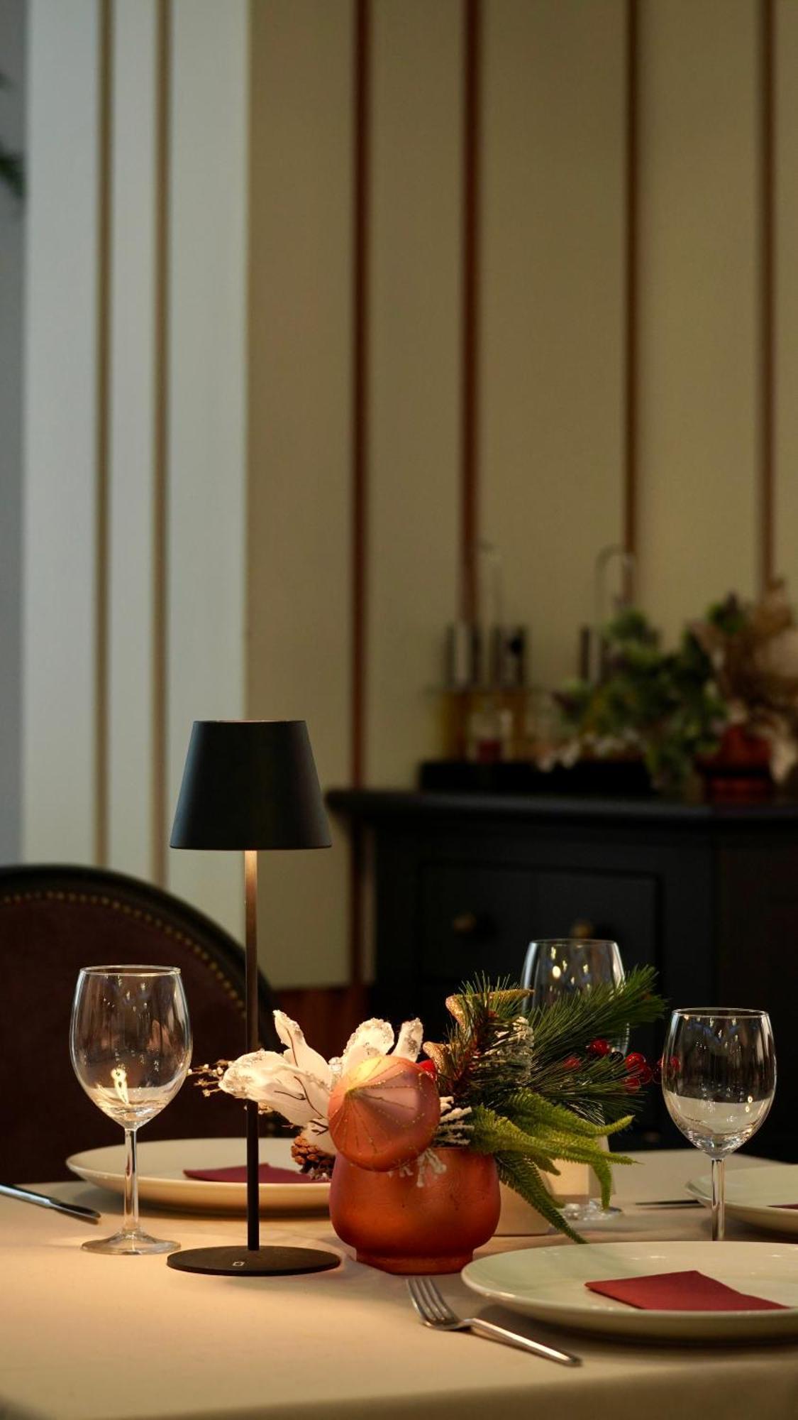 Hotel Carpat Inn アズガ エクステリア 写真